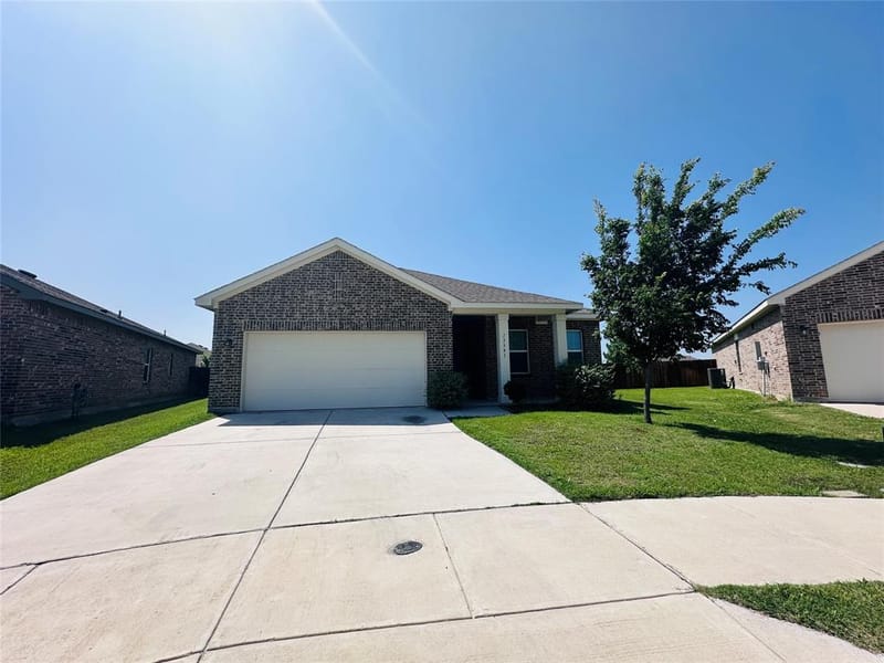 13341 Pine Dunes Drive, Fort Worth TX 76052