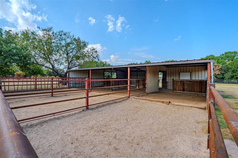 22240 N US Highway 281, Stephenville TX 76401 - Photo 7
