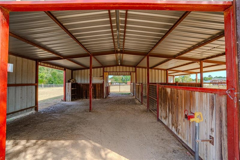 22240 N US Highway 281, Stephenville TX 76401 - Photo 10