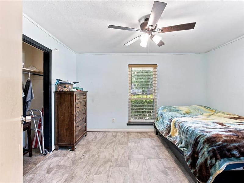 100 NW Jill Ann Drive, Burleson TX 76028 - Photo 19