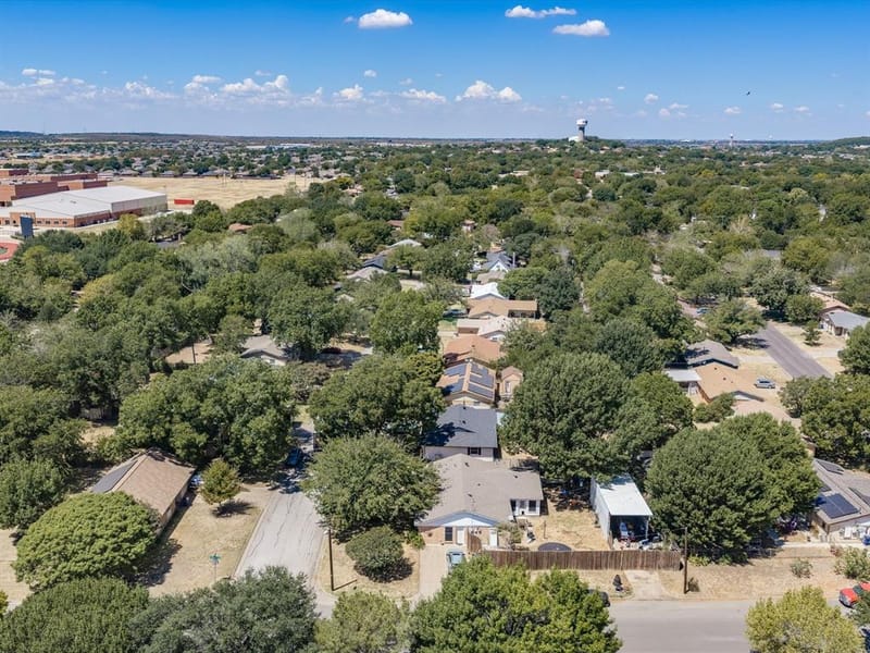 100 NW Jill Ann Drive, Burleson TX 76028 - Photo 40