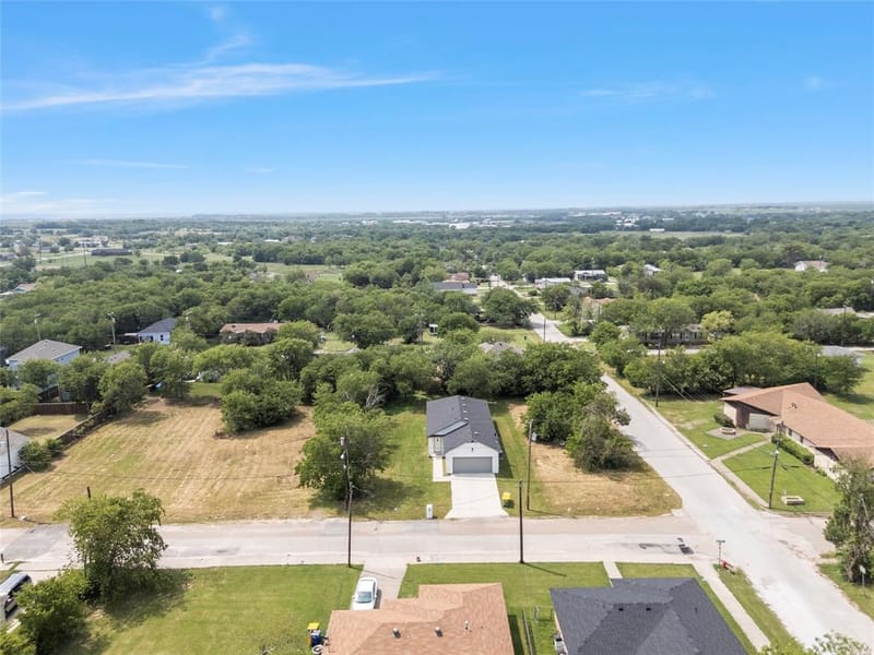 402 Peabody Street, Hillsboro TX 76645 - Photo 17