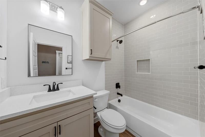 402 Peabody Street, Hillsboro TX 76645 - Photo 12