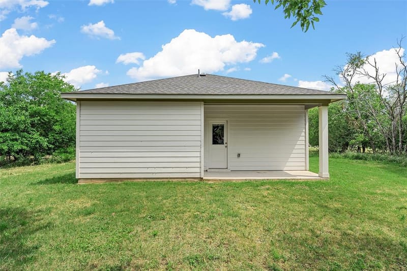 402 Peabody Street, Hillsboro TX 76645 - Photo 15