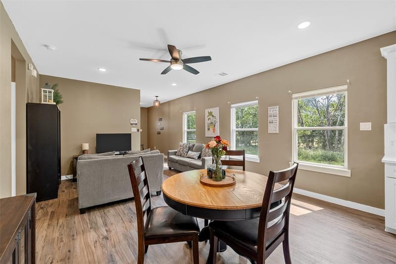 402 Peabody Street, Hillsboro TX 76645 - Photo 8