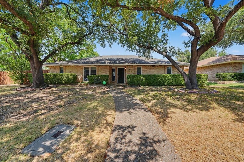 3917 High Summit Drive, Dallas TX 75244 - Photo 12