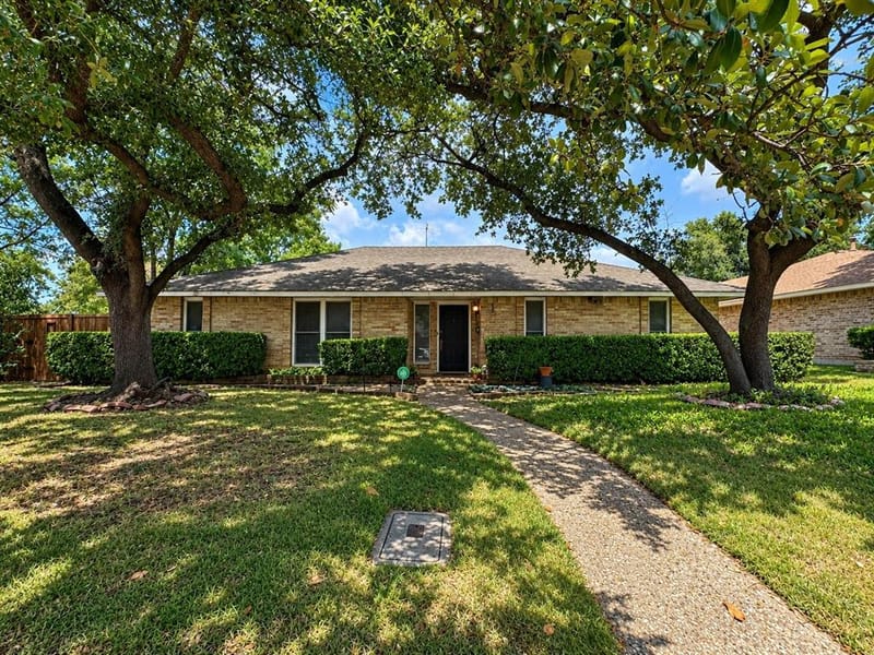 3917 High Summit Drive, Dallas TX 75244