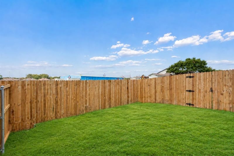 4457 Crescent Heights Road, Garland TX 75043 - Photo 30