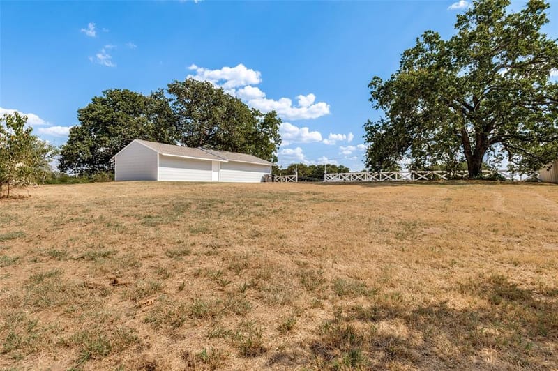 289 Sunset Drive, Springtown TX 76082 - Photo 24