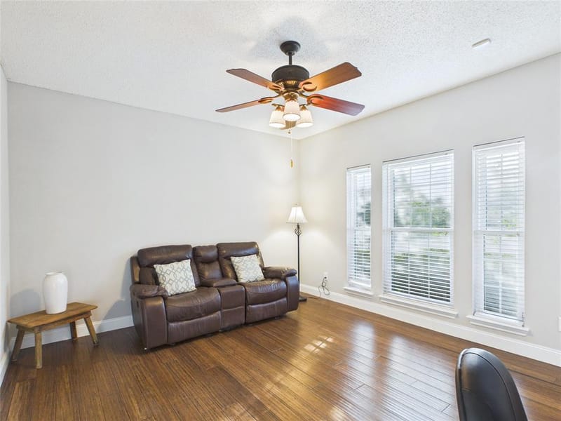 4503 Queenswood Drive, Grand Prairie TX 75052 - Photo 10