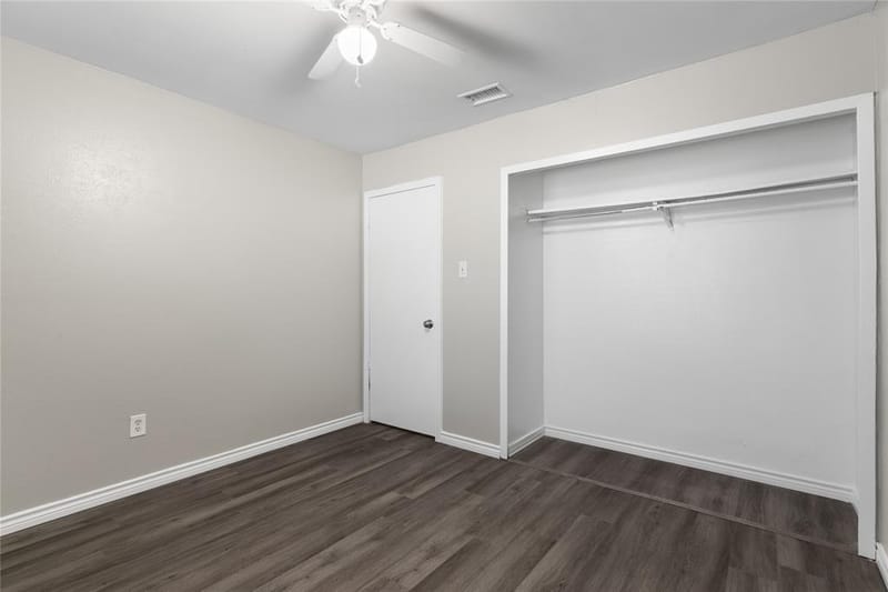 2200 Etain Road, Irving TX 75060 - Photo 11