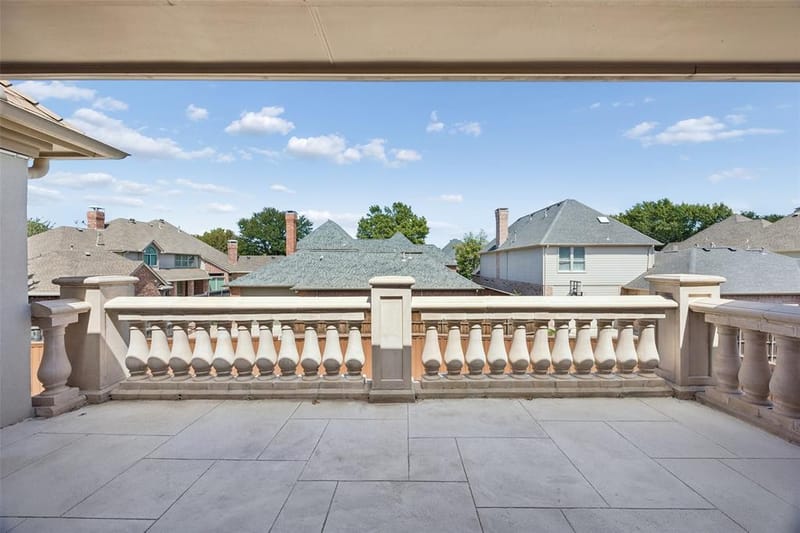 5107 Scarborough Lane, Dallas TX 75287 - Photo 12