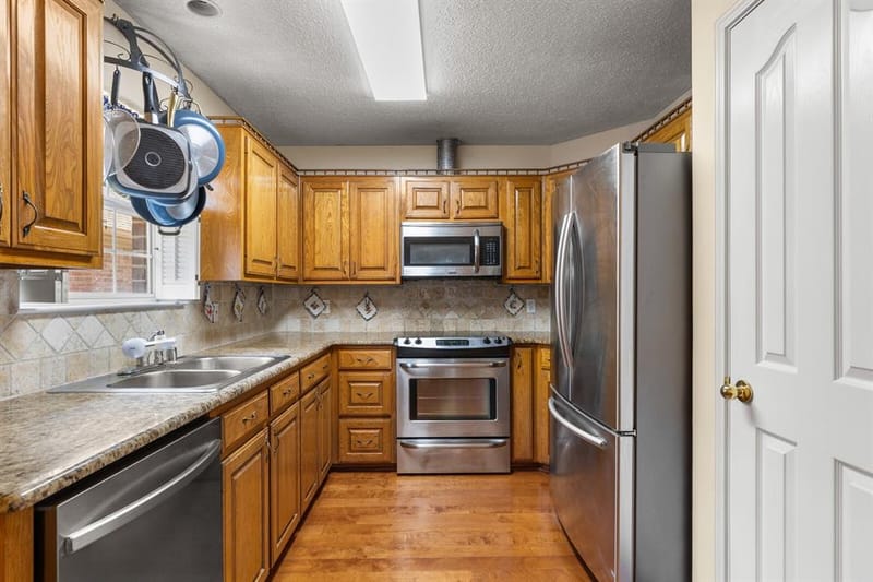 2800 Comanche Trail, Waco TX 76712 - Photo 20