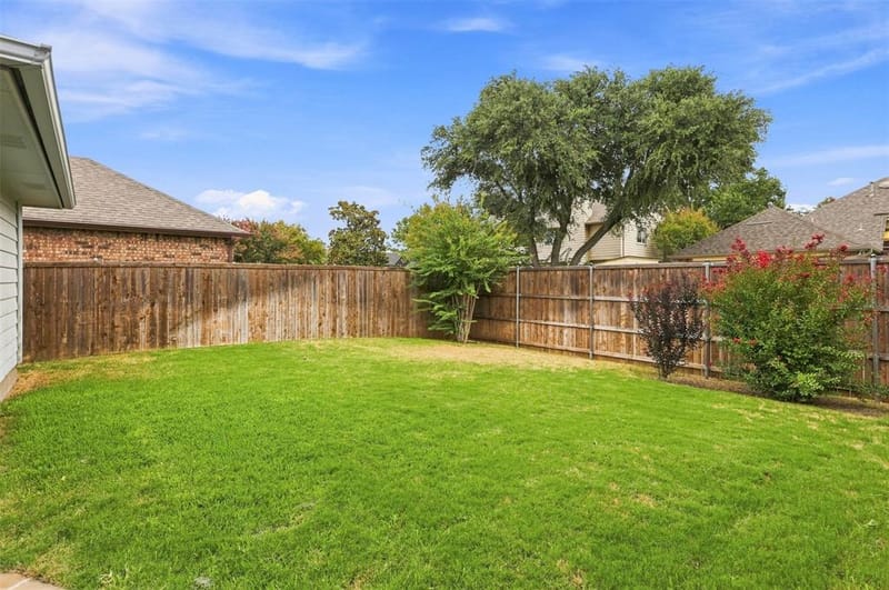 2126 Greenstone Trail, Carrollton TX 75010 - Photo 23