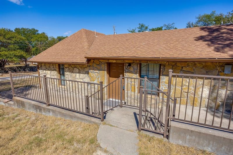 6940 Hatch Road, Fort Worth TX 76135 - Photo 14