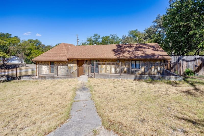 6940 Hatch Road, Fort Worth TX 76135 - Photo 11