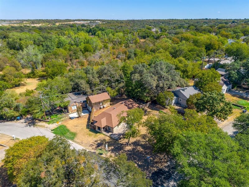 6940 Hatch Road, Fort Worth TX 76135 - Photo 4