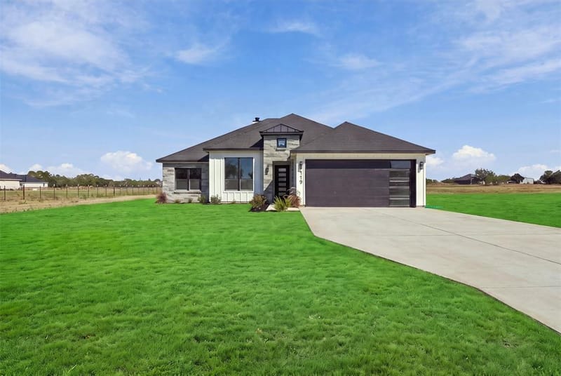 119 Skrivanek Road, Ennis TX 75119 - Photo 2