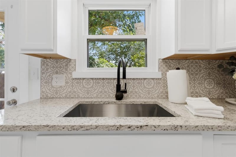 913 Tamara Lane, Grand Prairie TX 75051 - Photo 14
