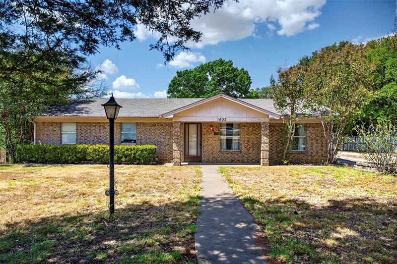 1403 N Melba Doyle Park Road, Decatur TX 76234