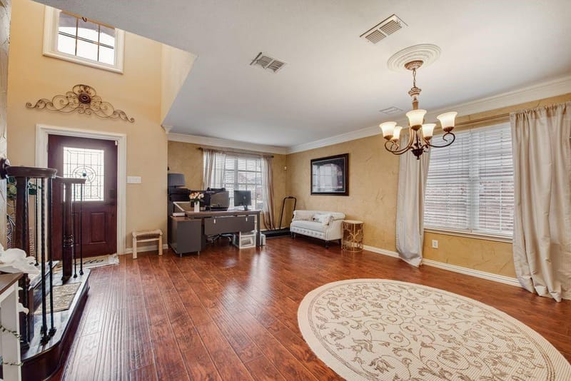7602 Stanhope Lane, Arlington TX 76001 - Photo 6