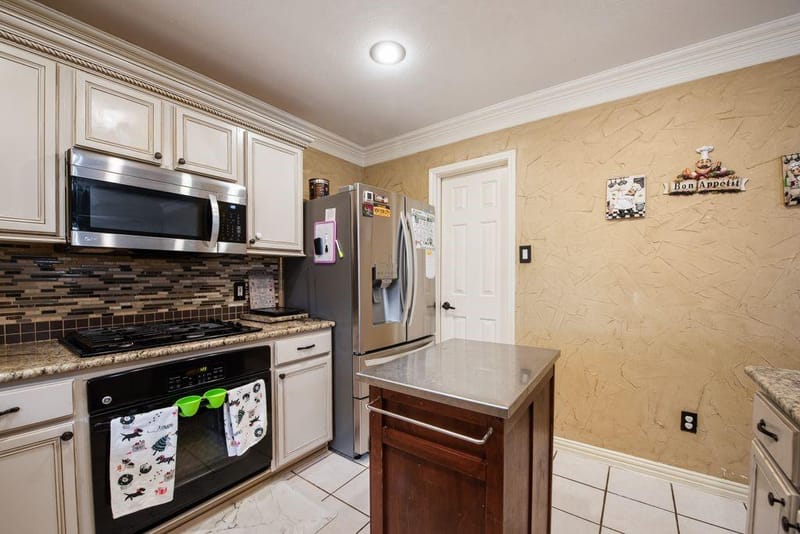 7602 Stanhope Lane, Arlington TX 76001 - Photo 12