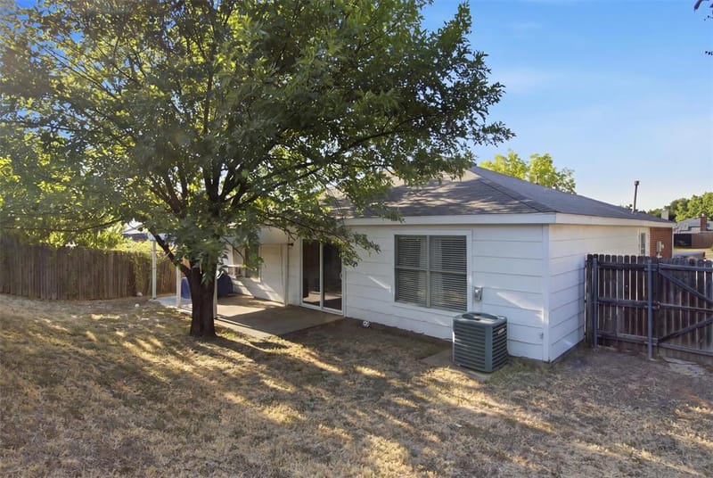7132 Lanyon Drive, Dallas TX 75227 - Photo 19