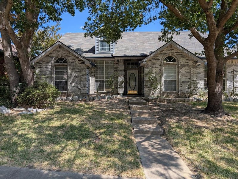 2737 Windswept Lane, Mesquite TX 75181 - Photo 2