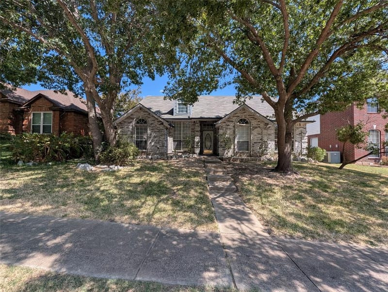 2737 Windswept Lane, Mesquite TX 75181