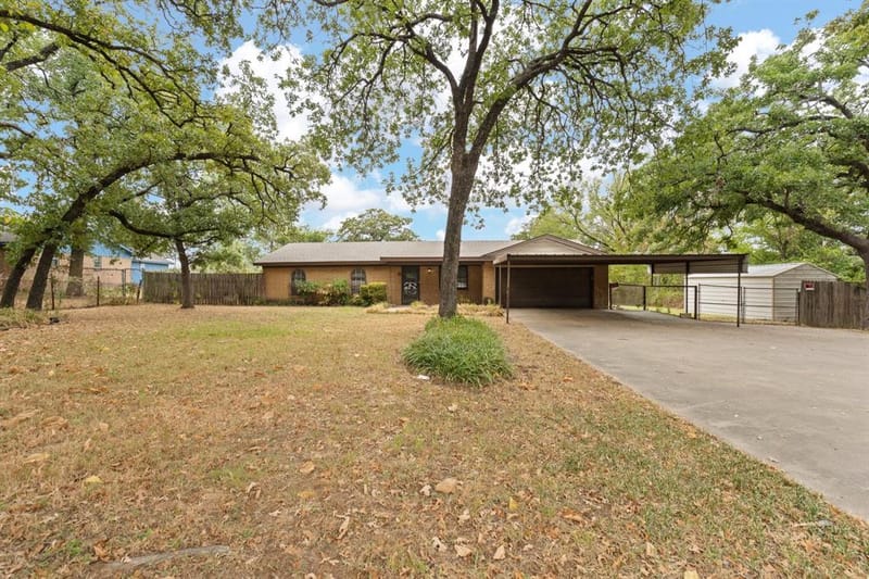 3016 E Renfro Street, Burleson TX 76028