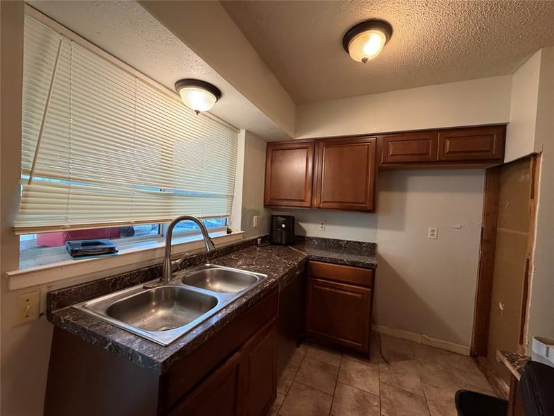 902 Milky Way, Garland TX 75040 - Photo 6