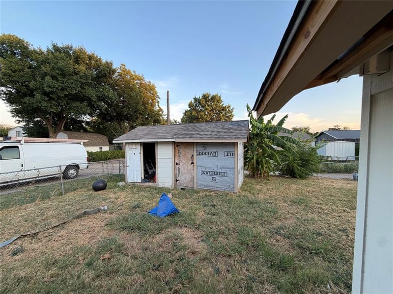 902 Milky Way, Garland TX 75040 - Photo 17