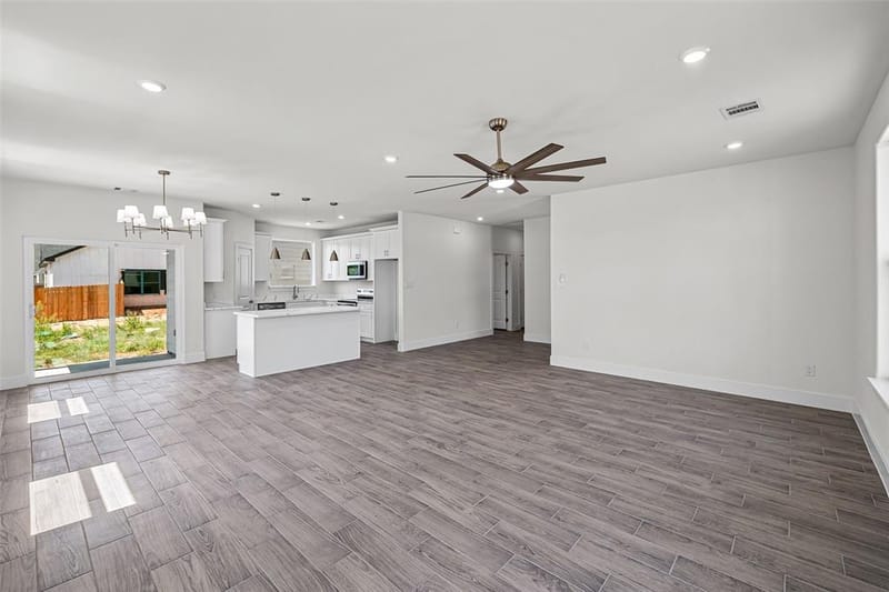 2628 White Rock Drive, Granbury TX 76048 - Photo 15