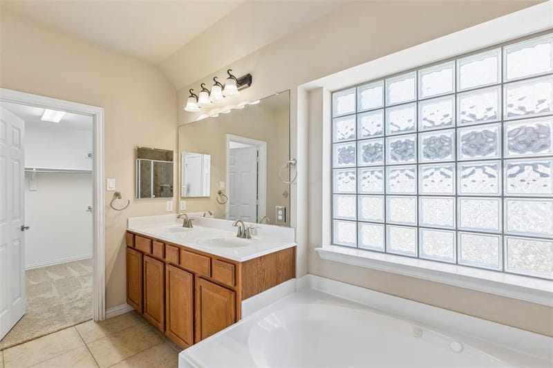 4313 Kestrel Way, Carrollton TX 75010 - Photo 20