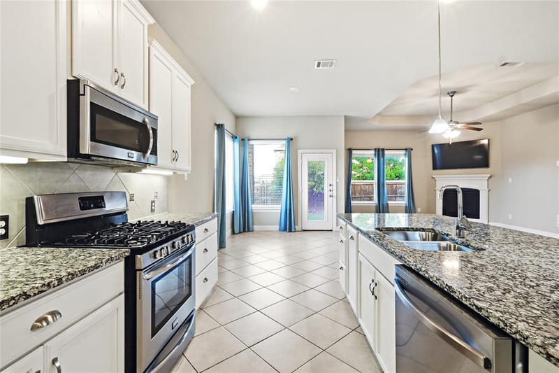 3709 Tunstall Drive, Frisco TX 75036 - Photo 6