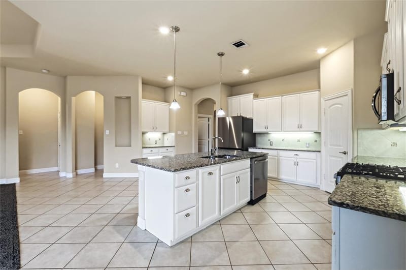 3709 Tunstall Drive, Frisco TX 75036 - Photo 5
