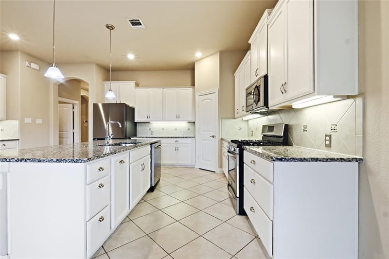 3709 Tunstall Drive, Frisco TX 75036 - Photo 4
