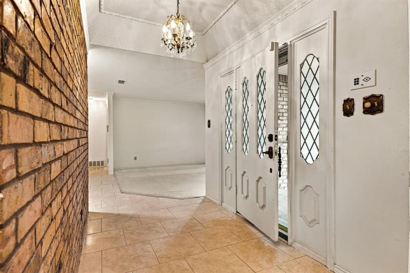 6916 Tumbling Trail, Fort Worth TX 76116 - Photo 5