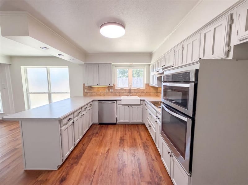 1208 Hillcrest Drive, Euless TX 76039 - Photo 10