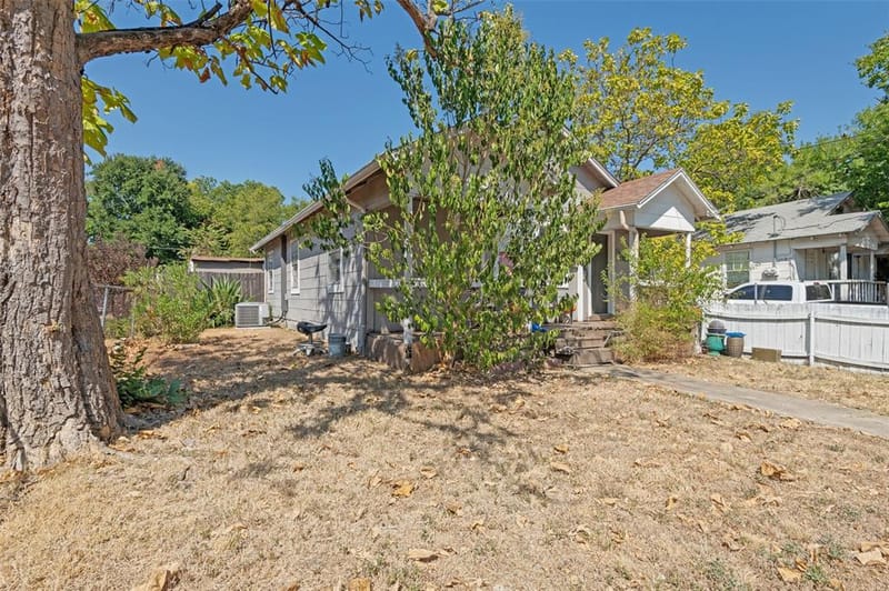 2421 Boyd Street, Dallas TX 75224 - Photo 8