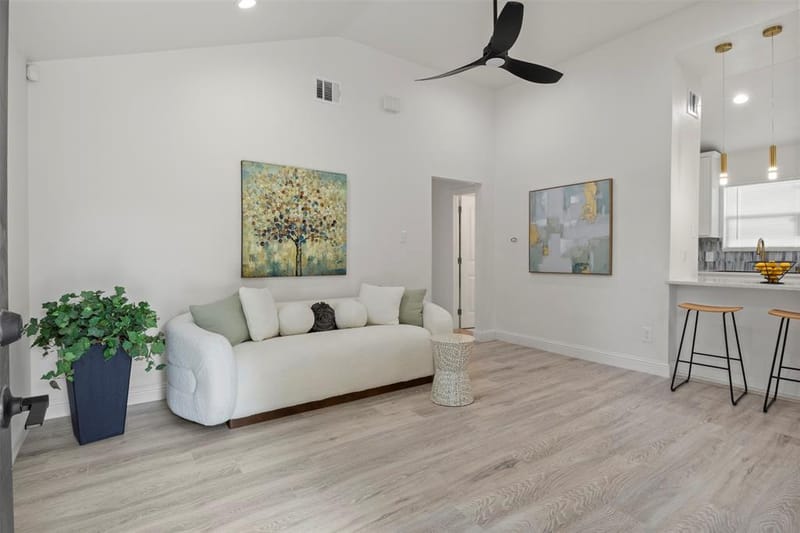 2406 Jennings Avenue, Dallas TX 75216 - Photo 3