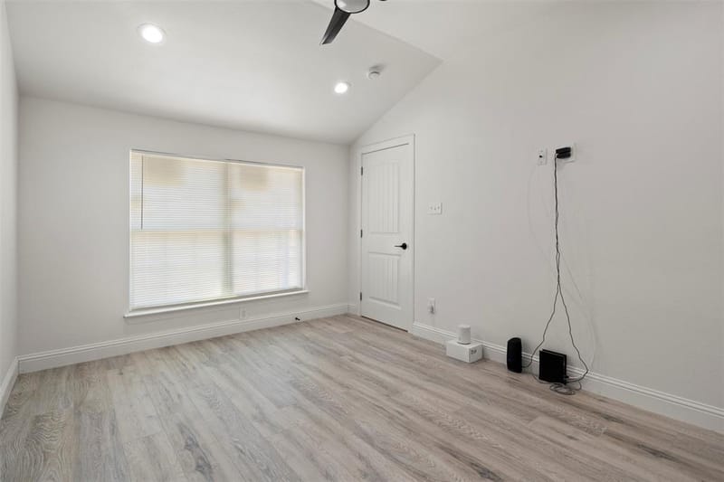 2406 Jennings Avenue, Dallas TX 75216 - Photo 14