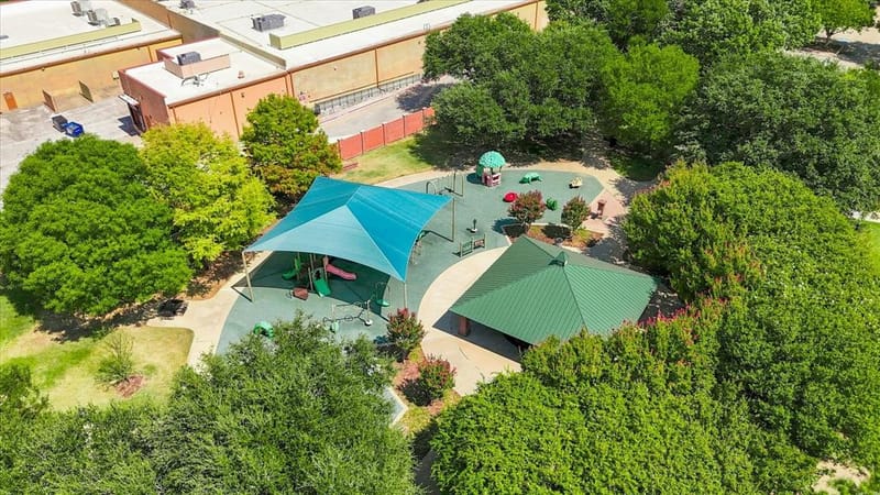 4131 Eastman Way, Addison TX 75001 - Photo 31
