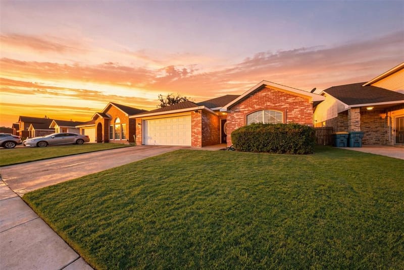 737 Nelson Drive, Cedar Hill TX 75104