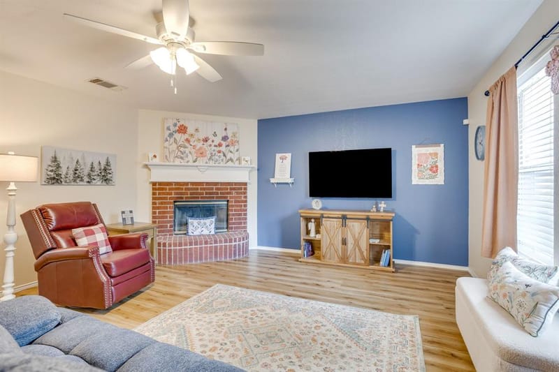 161 Adams Drive, Crowley TX 76036 - Photo 9
