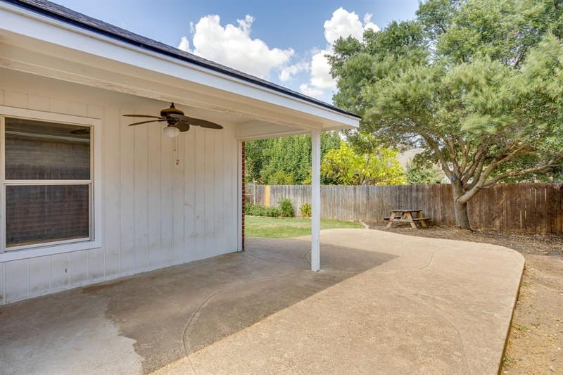 161 Adams Drive, Crowley TX 76036 - Photo 37