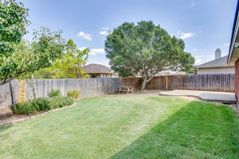 161 Adams Drive, Crowley TX 76036 - Photo 35