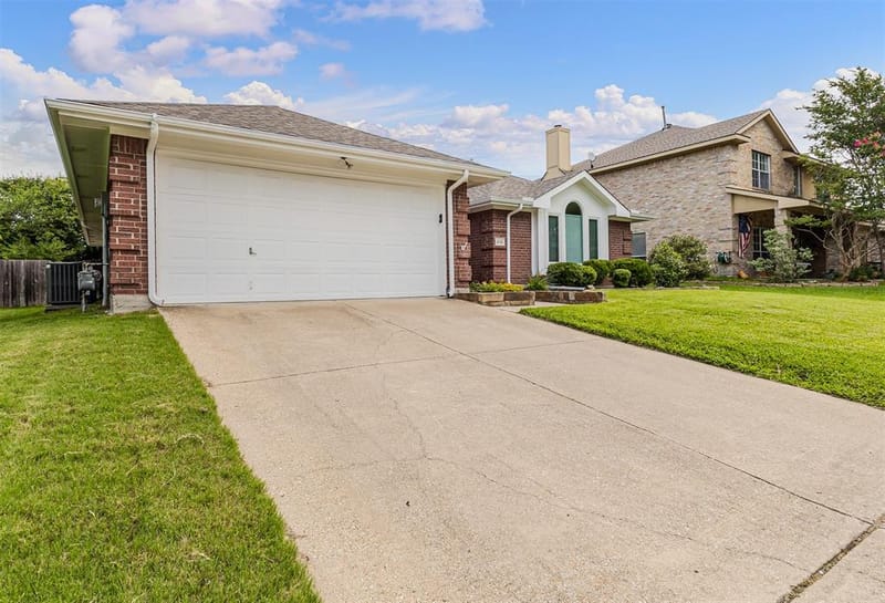 838 Oak Hollow Lane, Rockwall TX 75087 - Photo 3