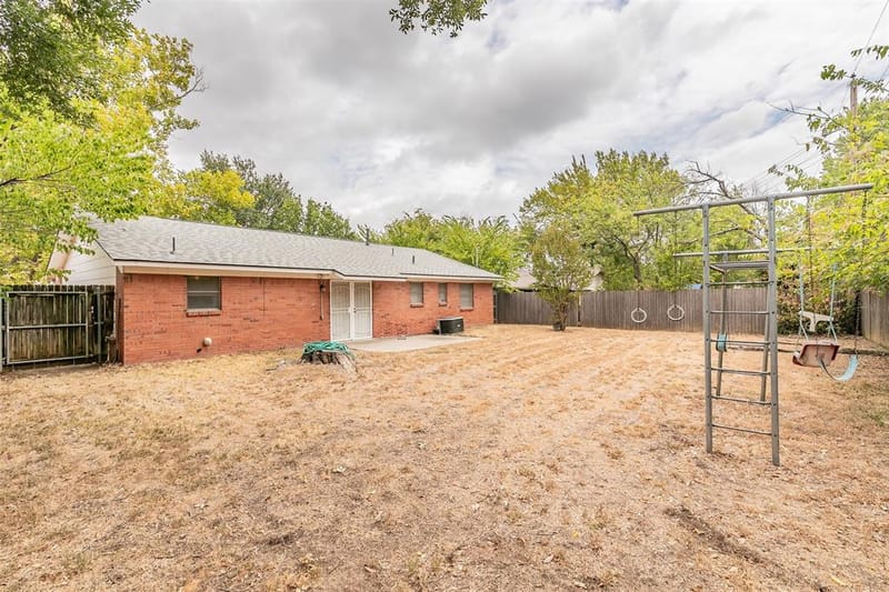 7412 Meadowcrest Drive, Fort Worth TX 76112 - Photo 34