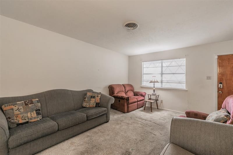 7412 Meadowcrest Drive, Fort Worth TX 76112 - Photo 11